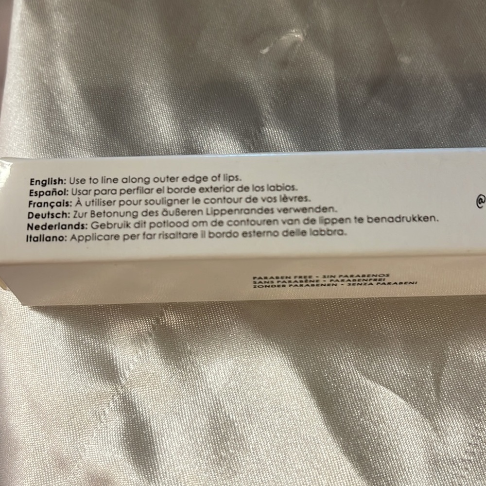 Bodyography Lip Pencil 2 pack .04 oz - Picture 5 of 7